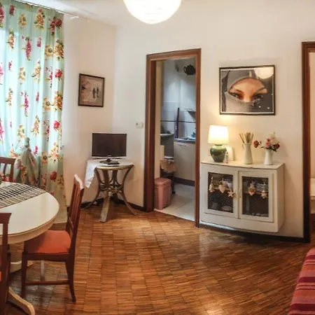 Capodimonte 39a Lägenhet